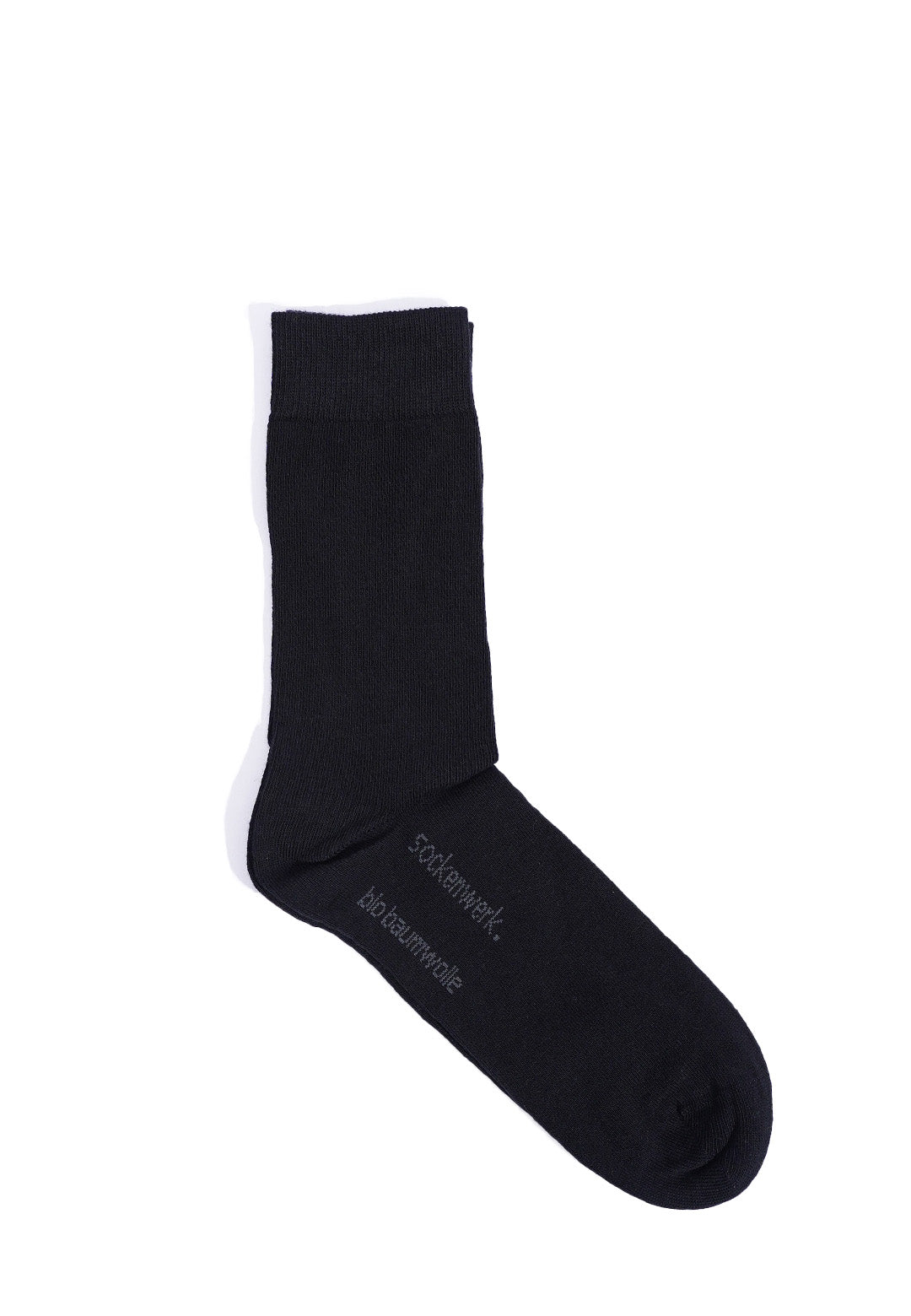 Schwarze Business Socken aus Bio-Baumwolle – Hochwertige, bequeme und atmungsaktive Herrensocken, nachhaltig in Portugal gefertigt – Perfekt für Büro und Alltag.
