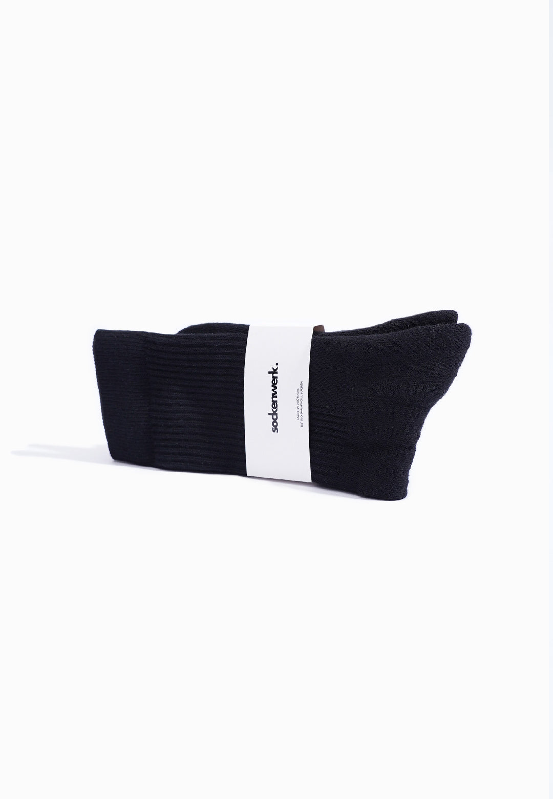 Hochwertige Tennis Socken in Schwarz und Weiß – Hautfreundliche, atmungsaktive Sportsocken aus Bio-Baumwolle, nachhaltig in Portugal hergestellt – Perfekt für Sport und Freizeit.